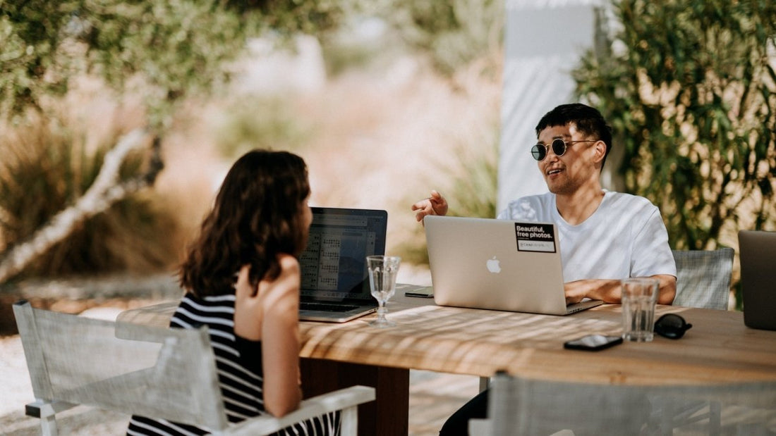 Workation und Homeoffice im Ausland: ein Leitfaden für Arbeitnehmer - Golem Karrierewelt