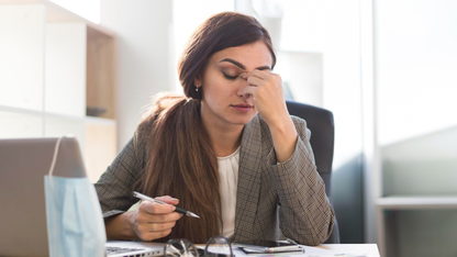 Wer krank zur Arbeit geht, zahlt wochenlang dafür
